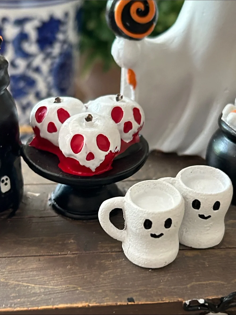 N/A simply spooktacular